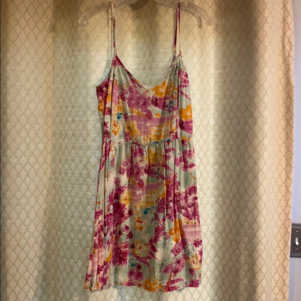 Hawaiian dress